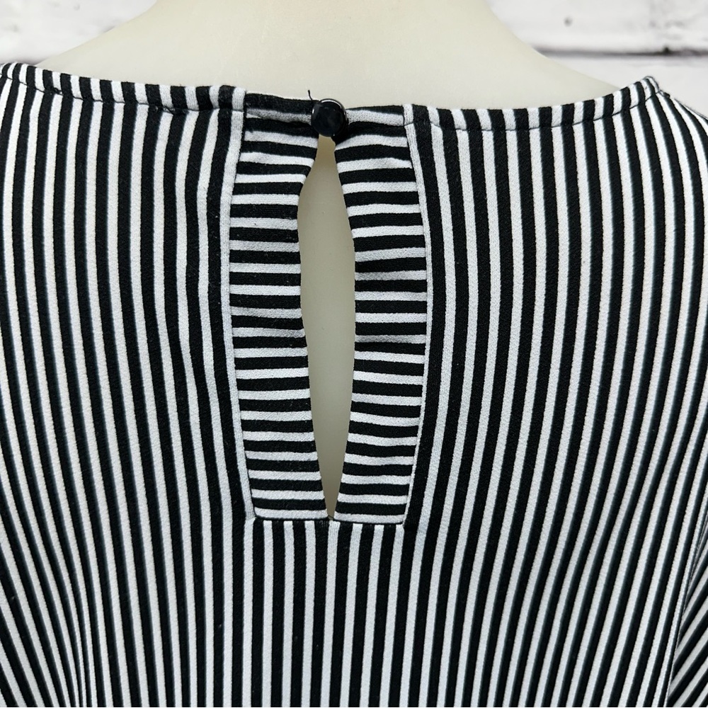 ADRIANNA PAPELL Black White Stripes Long Balloon Sleeves Blouse Sz Med K… - Picture 4 of 12